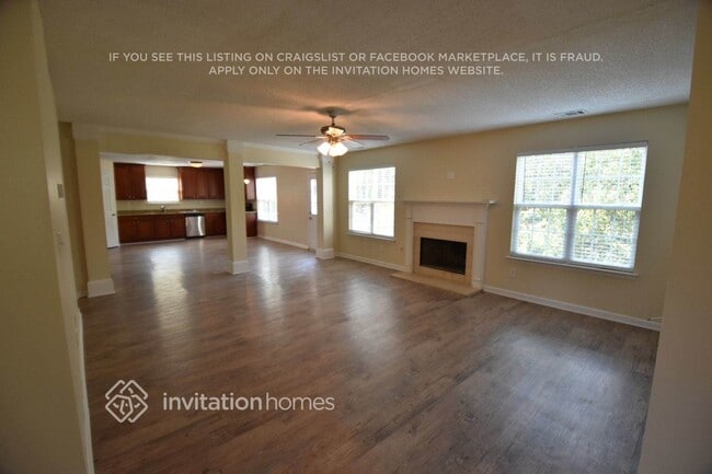 Building Photo - 471 Charles Towne Ave