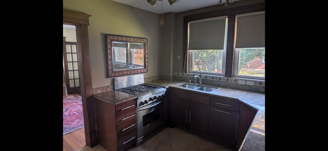 Foto del edificio - 208 Orchard Pl