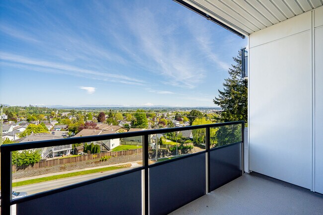 Photo du bâtiment - 19577-19577 65b Ave