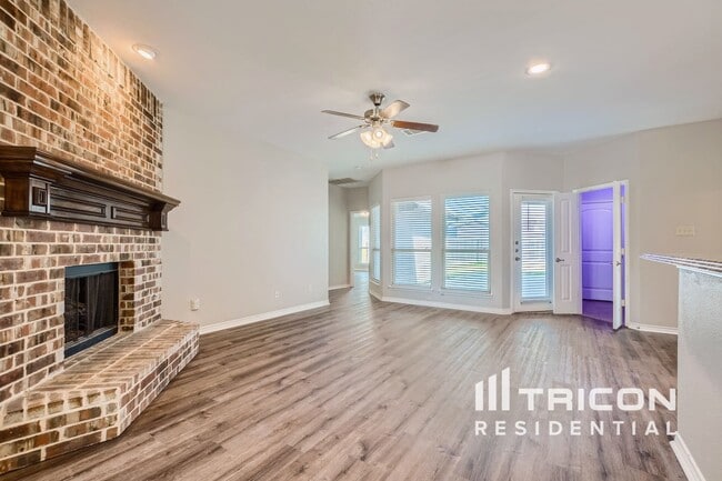 Foto del edificio - 1426 Rapids Ct