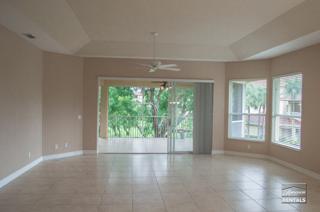 Building Photo - 1840 Les Chateaux Blvd