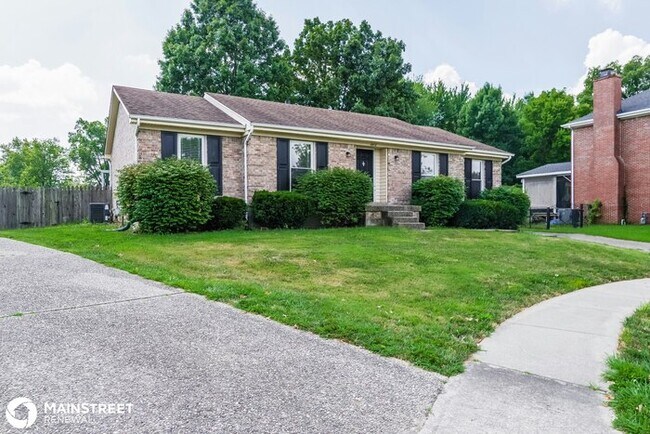 Foto del edificio - 4912 Simpson Dr, Louisville, KY 40218