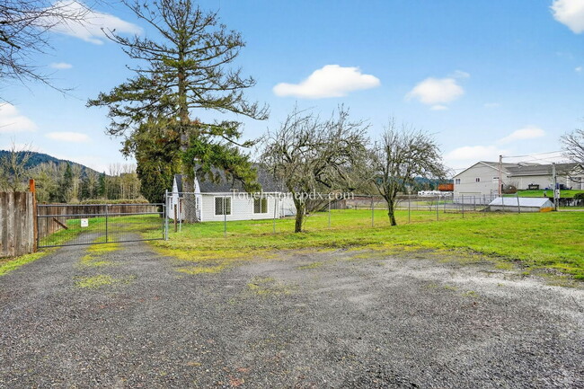 Photo - 10022 SE 172nd Ave House