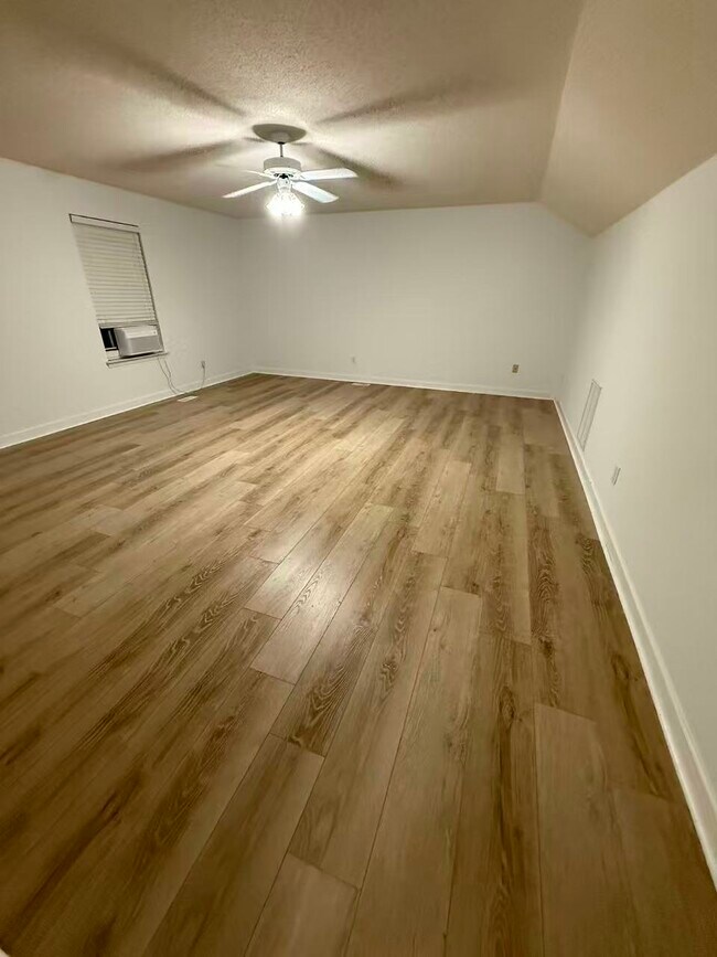 Foto del edificio - 1922 9th Street Dr SE