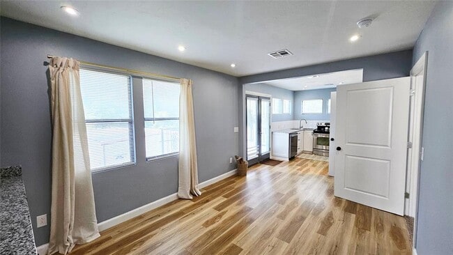Foto del edificio - 3924 NW Liberty St