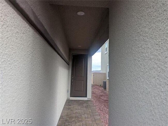 Foto del edificio - 246 Kobuk Ave