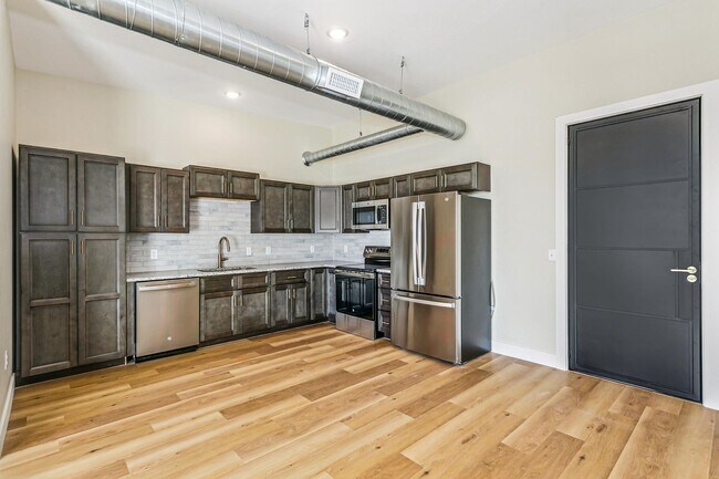 Foto del edificio - Brand New Apartments Available Now! Get $1000 credit towards rent and/or monthly fees!