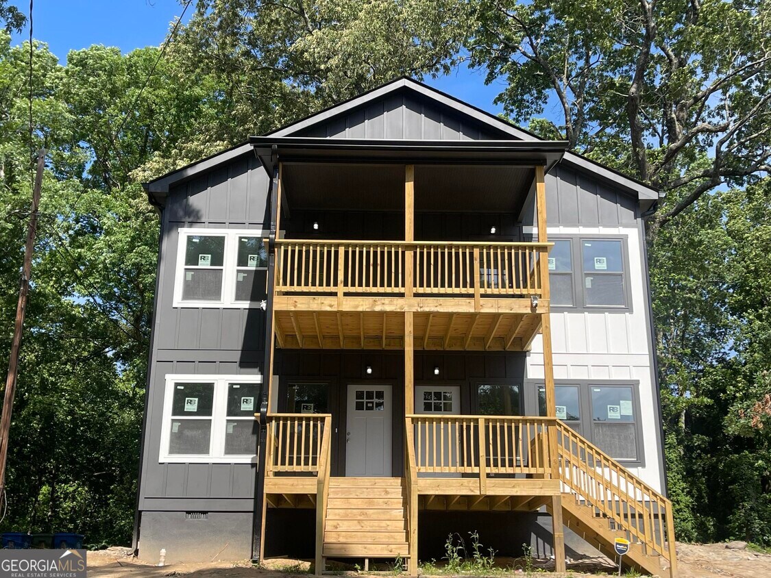 Foto principal - 215 Anderson Ave NW