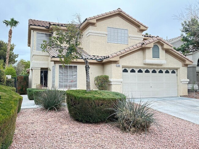 Building Photo - PECCOLE VILLAGE