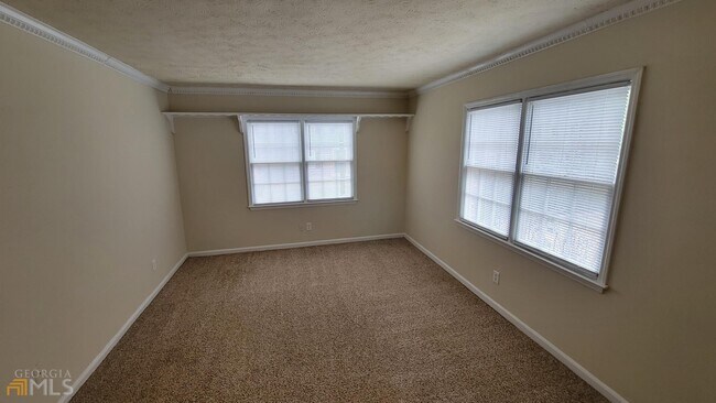 Building Photo - 2462 Lehaven Dr