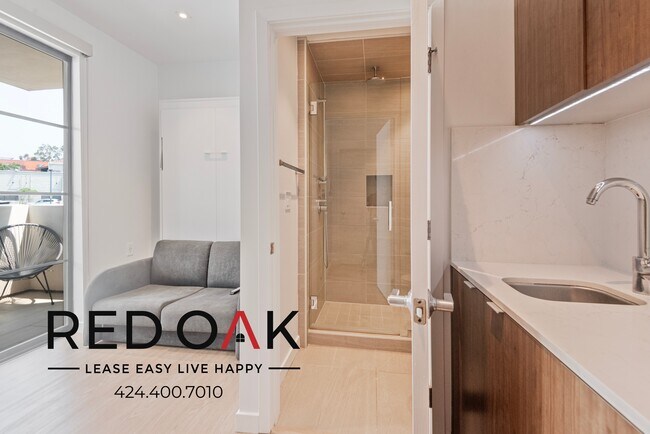 Foto del edificio - 11649 Mayfield Ave