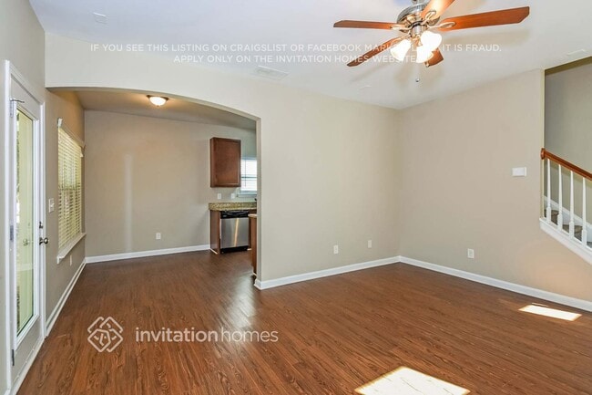 Building Photo - 483 Lobdale Falls Dr