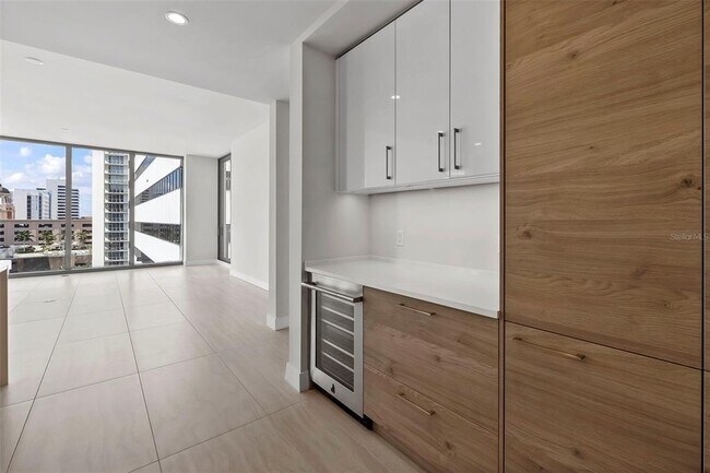 Foto del edificio - 301 1st St S