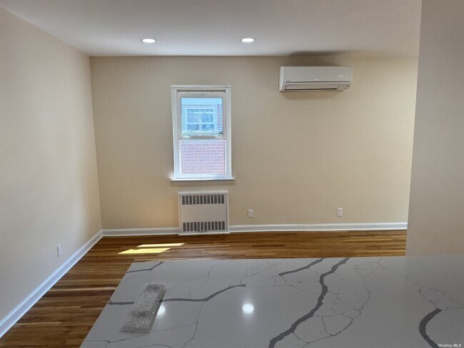 Building Photo - 166-23 17th Rd