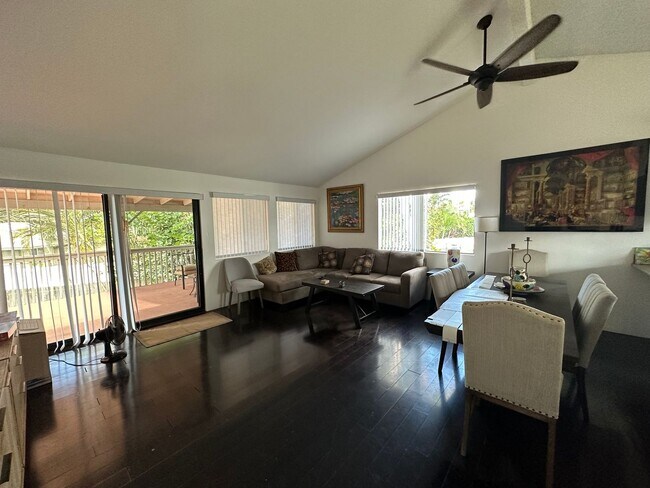 Building Photo - 42 Waikalani Pl
