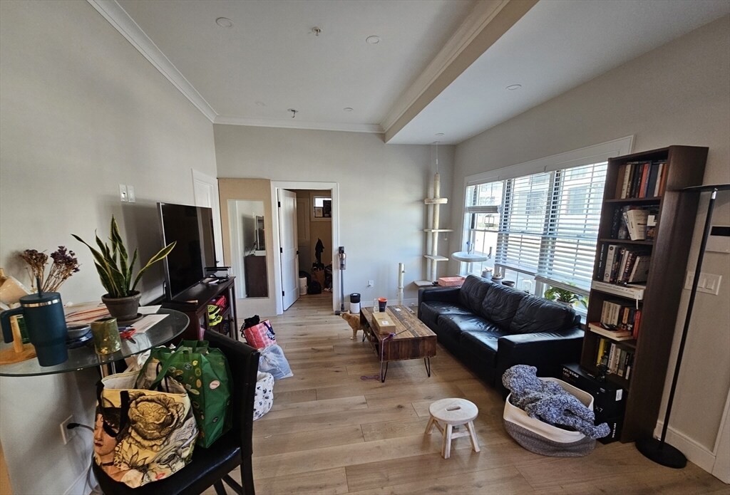 Foto principal - 9 Everett St