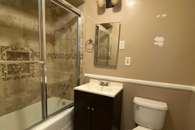 bathroom 1 - 9173 Alden Dr