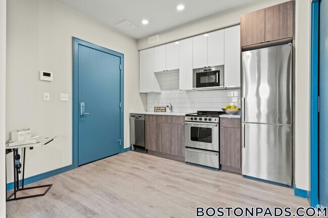Building Photo - 1258 Massachusetts Ave