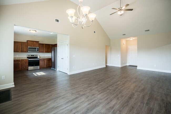 Foto del edificio - 5574 Moody Bridge Rd NE