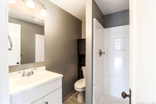 Foto del edificio - 78-80-80 Cherry St