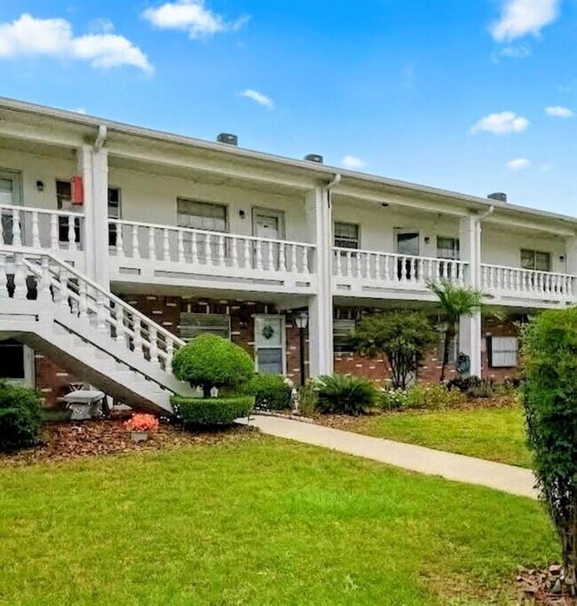 Building Photo - 4744 Azalea Dr