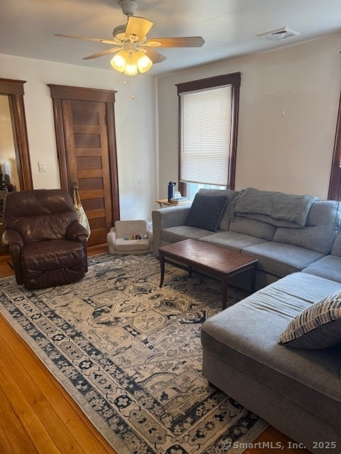 Building Photo - 18 Walnut St