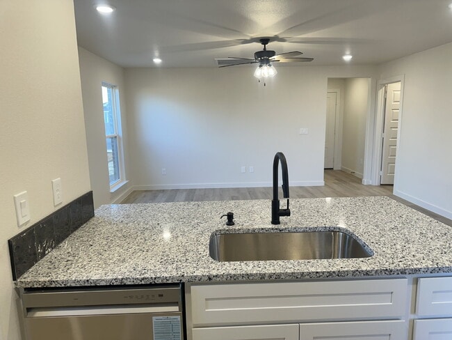 Building Photo - Peaceful, Low-Maintenance Living in Frenship ISD