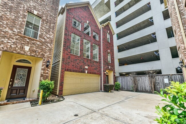 Building Photo - 1117 St Agnes St