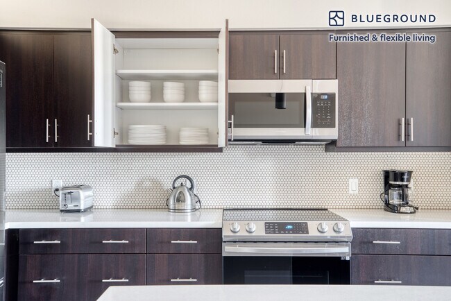 Foto del edificio - 920 Bayswater Ave