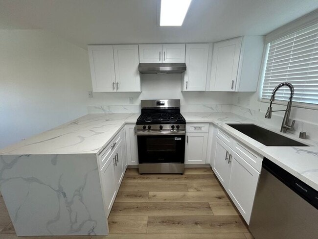 Building Photo - 10237 Tujunga Canyon Blvd