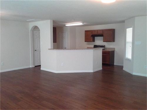 Foto del edificio - 6002 Sugar Field Ln