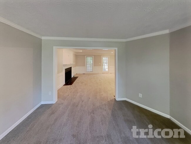 Foto del edificio - 1496 Oak Springs Dr