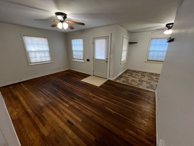 Foto del edificio - 3 Bed 2 Bath House