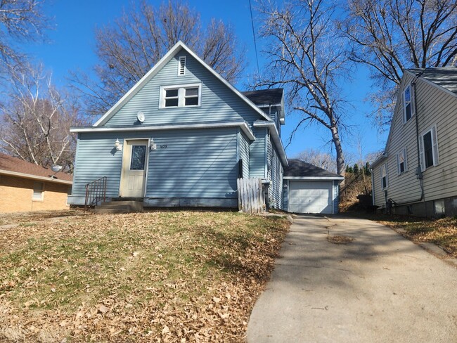 Building Photo - 3 Bedroom Home in Oakland, IA!