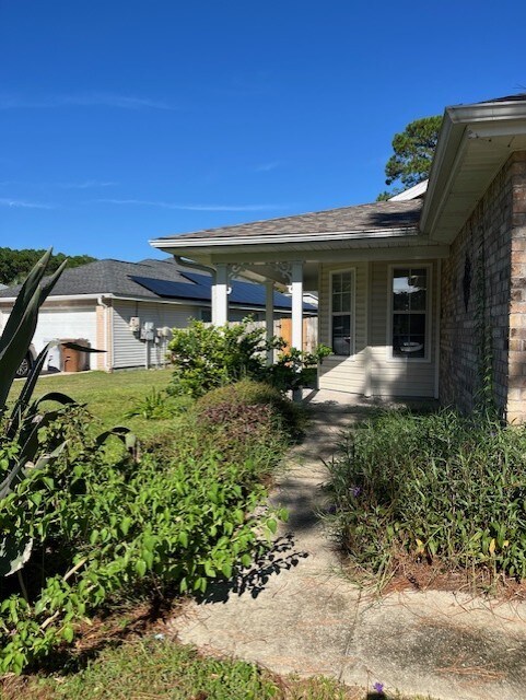 Building Photo - 2052 Shadow Lake Dr