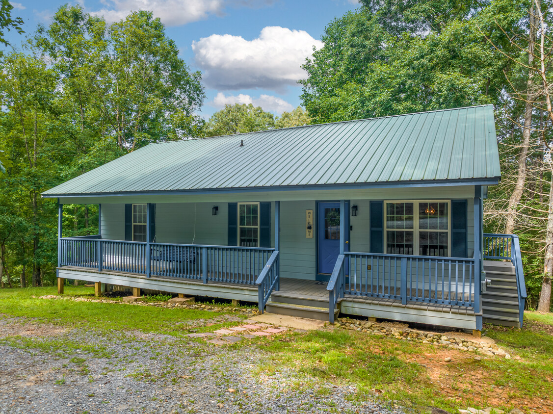 Primary Photo - 11 Elba Ct