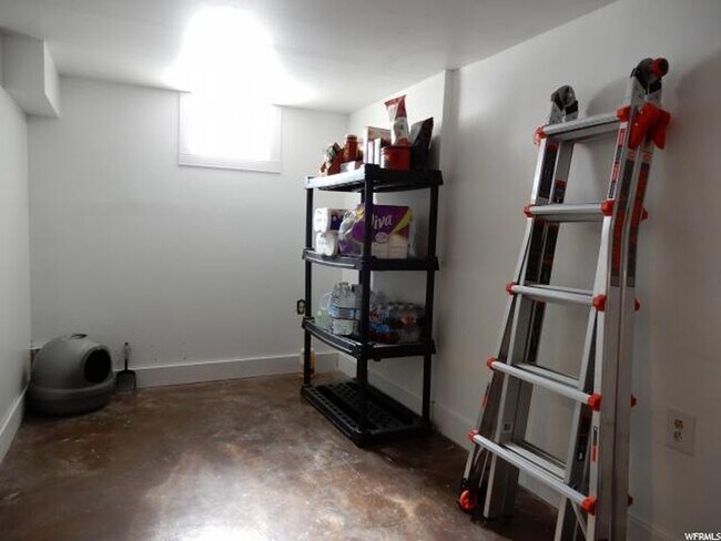 Foto del edificio - 2318 W 5600 S