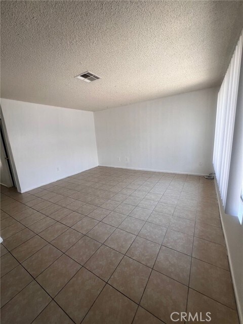 Building Photo - 13971 El Cajon Dr