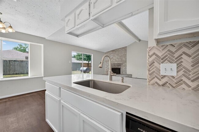 Foto del edificio - 22511 Archibald Blair Ln