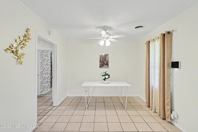 Foto del edificio - 10616 Oak St