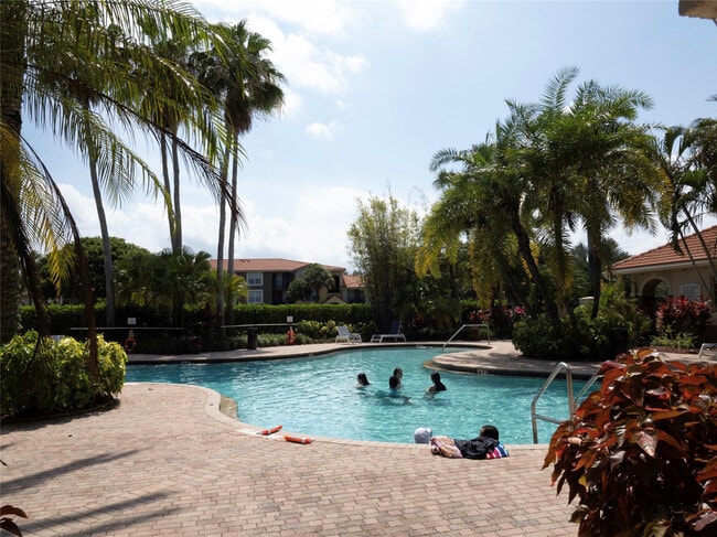 Building Photo - 15085 Michelangelo Blvd