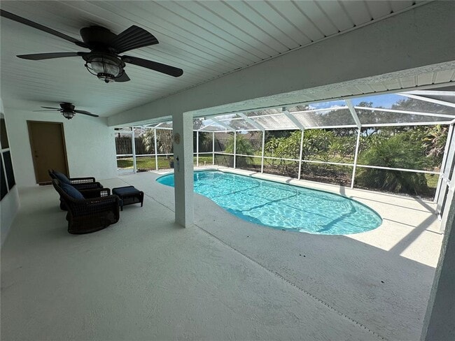 Building Photo - 1510 Oracle Dr