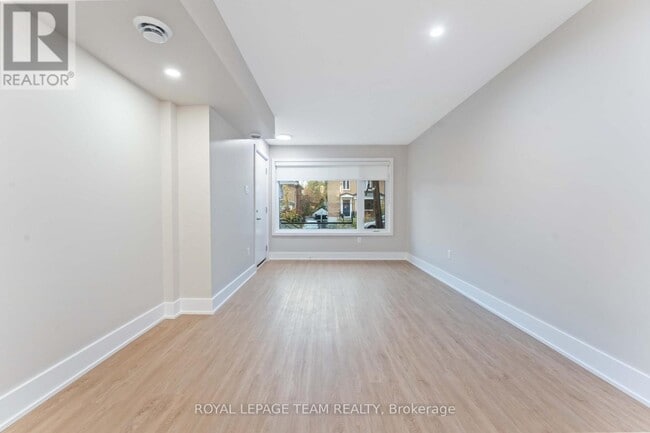 Building Photo - 115 Springfield Rd