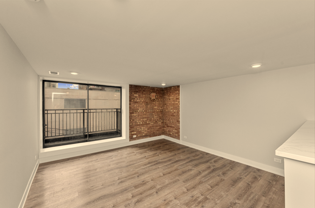 Building Photo - 2 bedroom in Chicago IL 60610