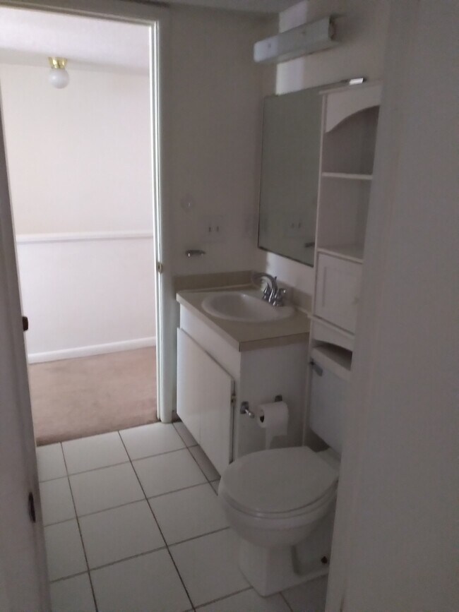 Foto del edificio - 4 Miracle Strip Pkwy SW