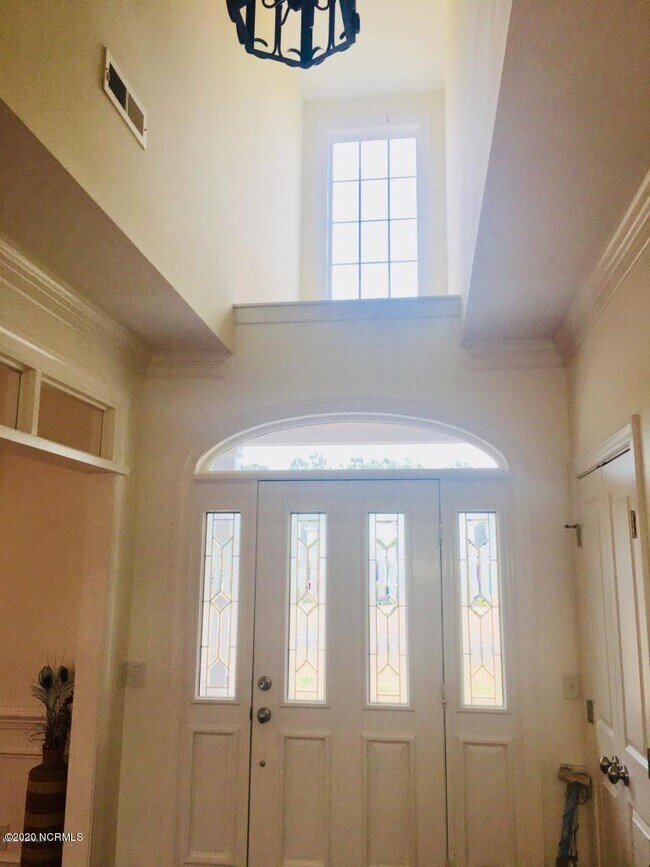 Foto del edificio - 203 N Sea Lily Ct