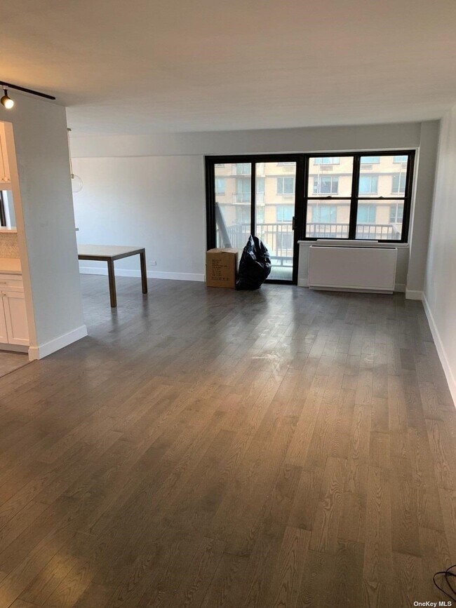 Foto del edificio - 345 E 80th St