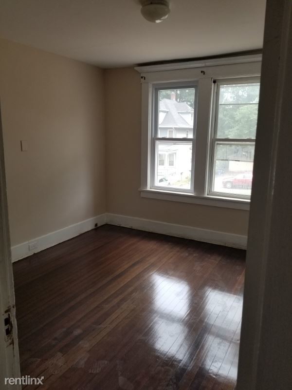 Building Photo - 6 br, 2 bath House - 17 N 22nd St