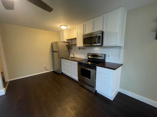 Foto del edificio - Pierce (7891 San Juan Ave)