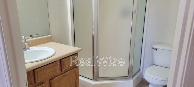 Foto del edificio - 715 SW Laurel St